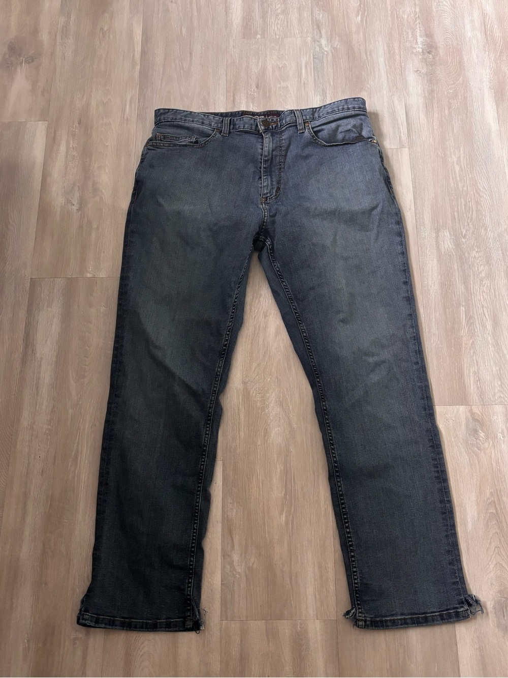 Johnston & Murphy Men's Straight-Leg Jeans 36x30